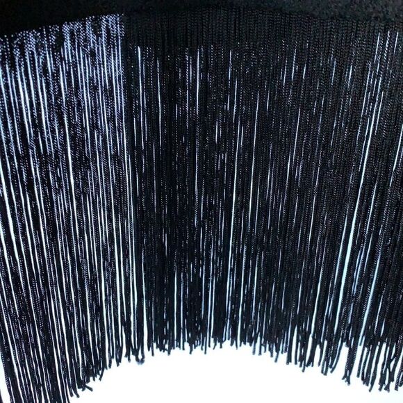 Carson medium 100% wool black vest with fringed bottom - Picture 6 of 7